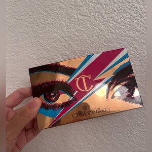 charlotte tilbury eyeshadow new with one broken